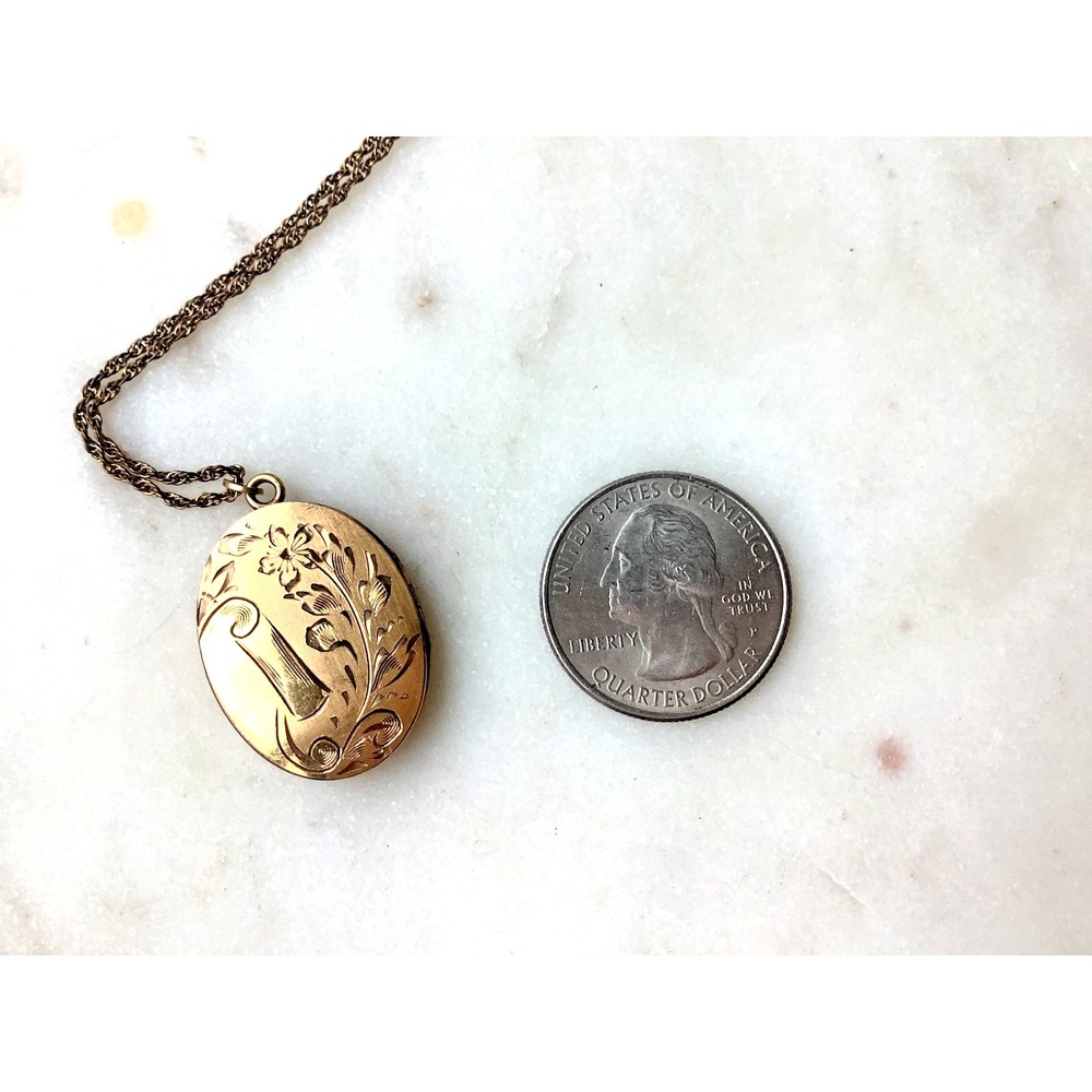 Vintage 12K Gold Filled Photo Locket Oval Pendant Etched Scrollwork LeStage